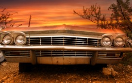 cutcaster-800878666-Old-classic-car-small.